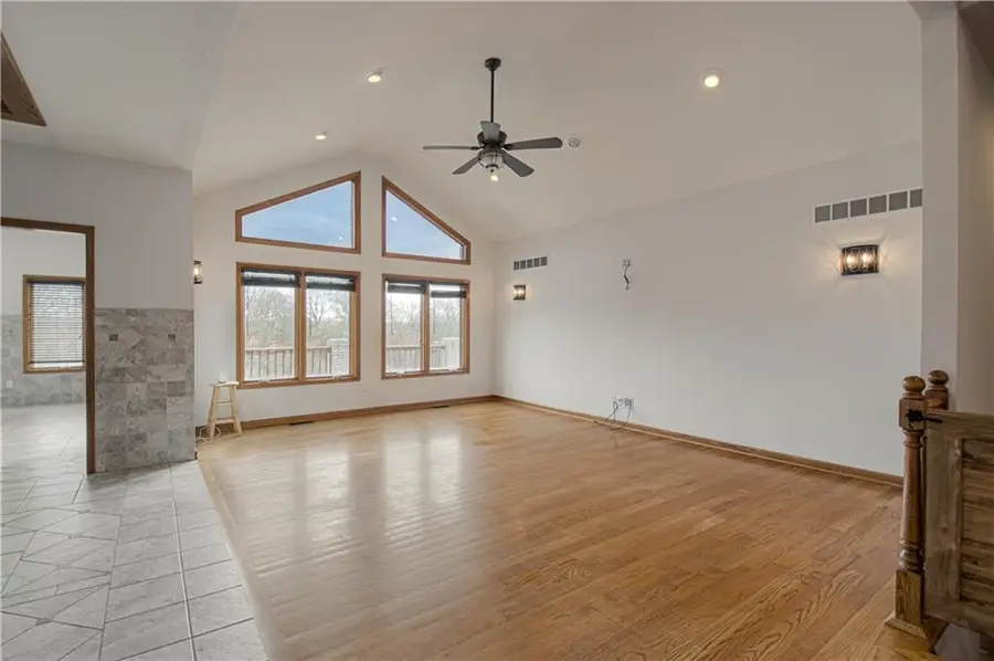 16294 Eastlake Drive, Lexington, MO 64067 - Image #3