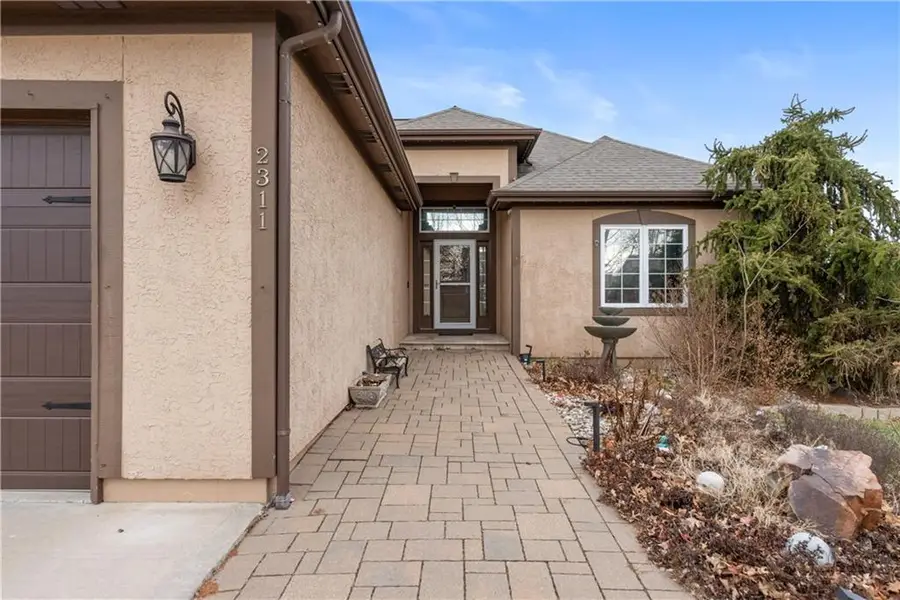 2311 NW Hedgewood Drive, Grain Valley, MO 64029 - Image #3