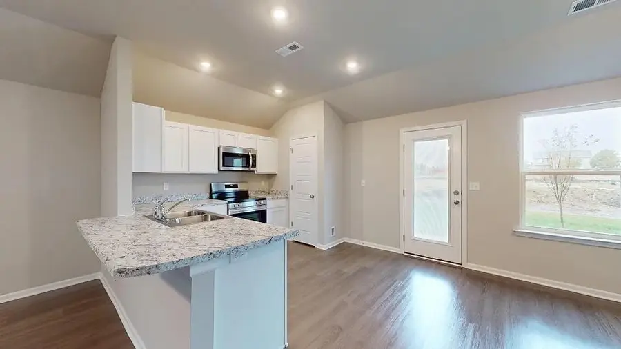 534 W Bluebird Street, Gardner, KS 66030 - Image #2