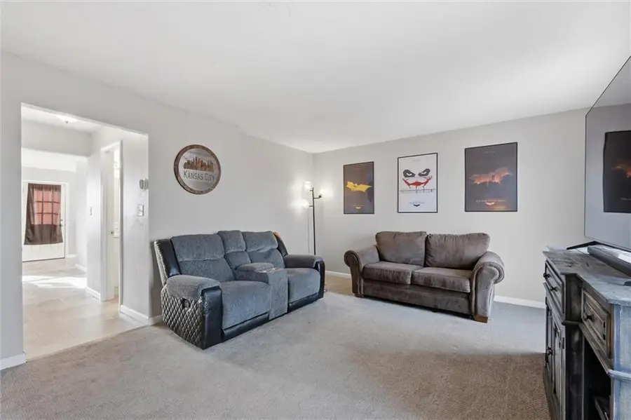 6614 E 128th Street, Grandview, MO 64030 - Image #3