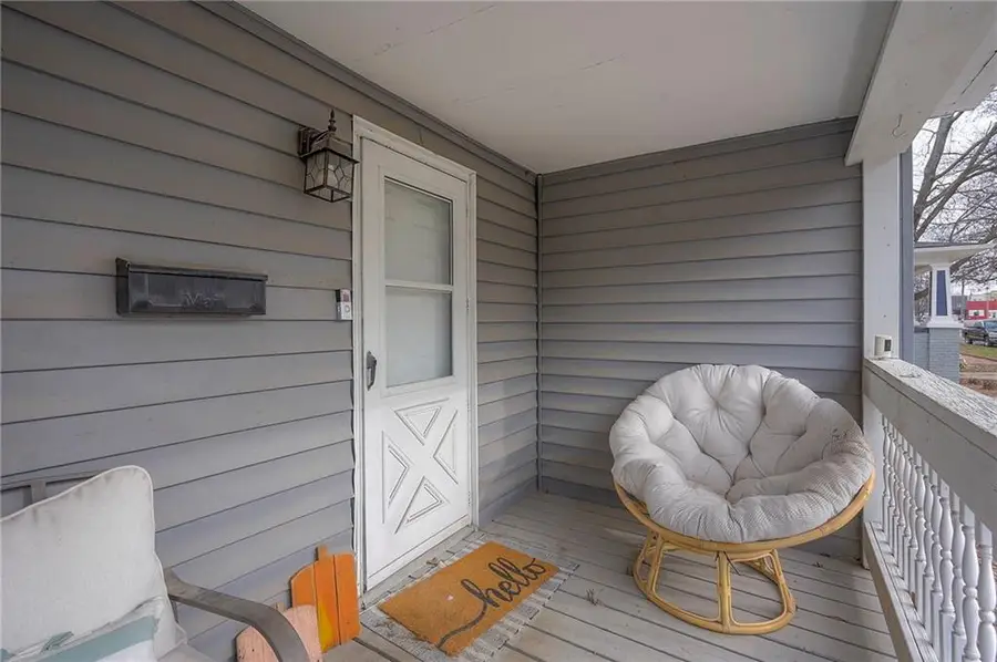 210 W Piankishaw Street, Paola, KS 66071 - Image #2