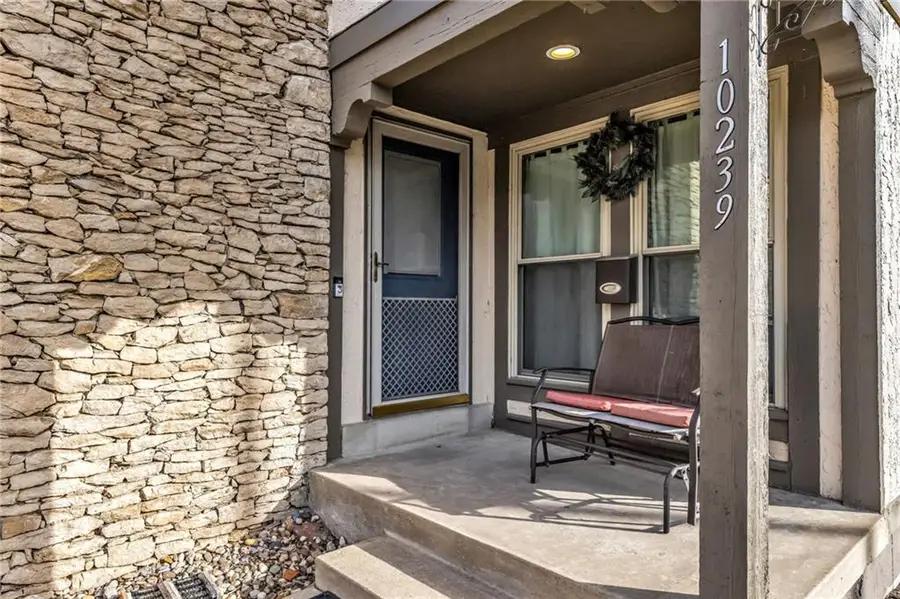 10239 Robinson Street, Overland Park, KS 66212 - Image #3