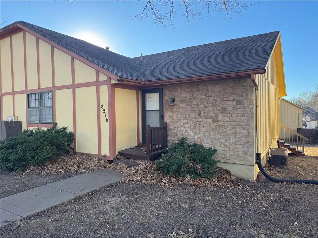 8516 Ditzler Avenue, Raytown, MO 64138 - Image #1