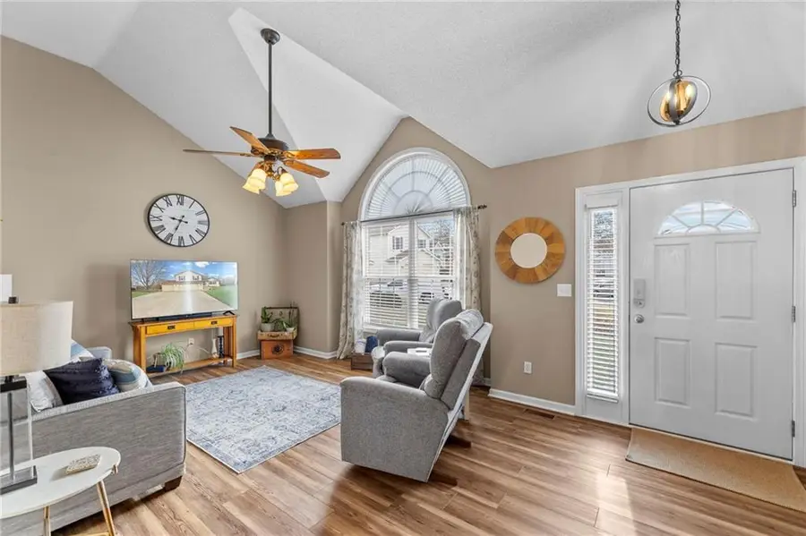 8712 N Sheldon Court, Kansas City, MO 64153 - Image #3