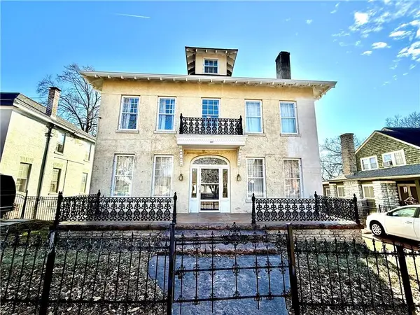 1920 Clay Street, St Joseph, MO 64501