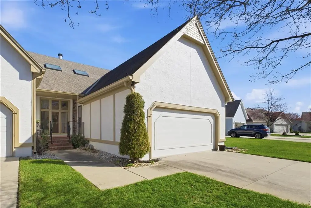 11915 Grandview Street, Overland Park, KS 66213 - #1