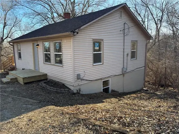 906 Riverview Drive, St Joseph, MO 64503