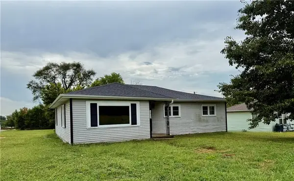 1213 Main Street, Richmond, MO 64085