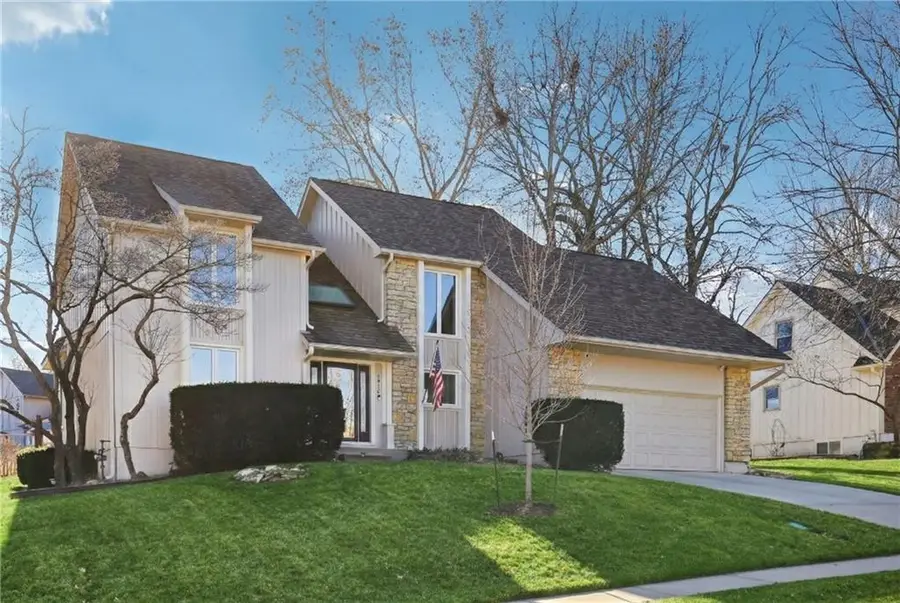 4014 NE Woodridge Drive, Lees Summit, MO 64064 - #2