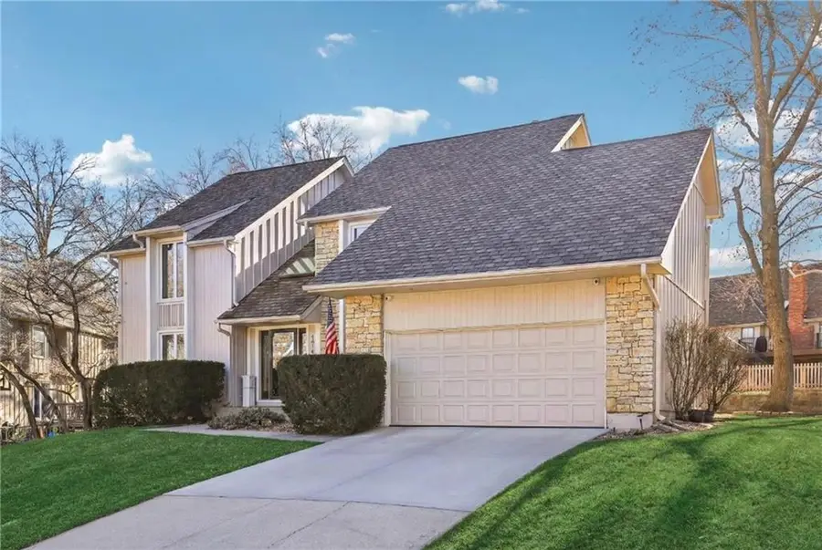 4014 NE Woodridge Drive, Lees Summit, MO 64064 - #3