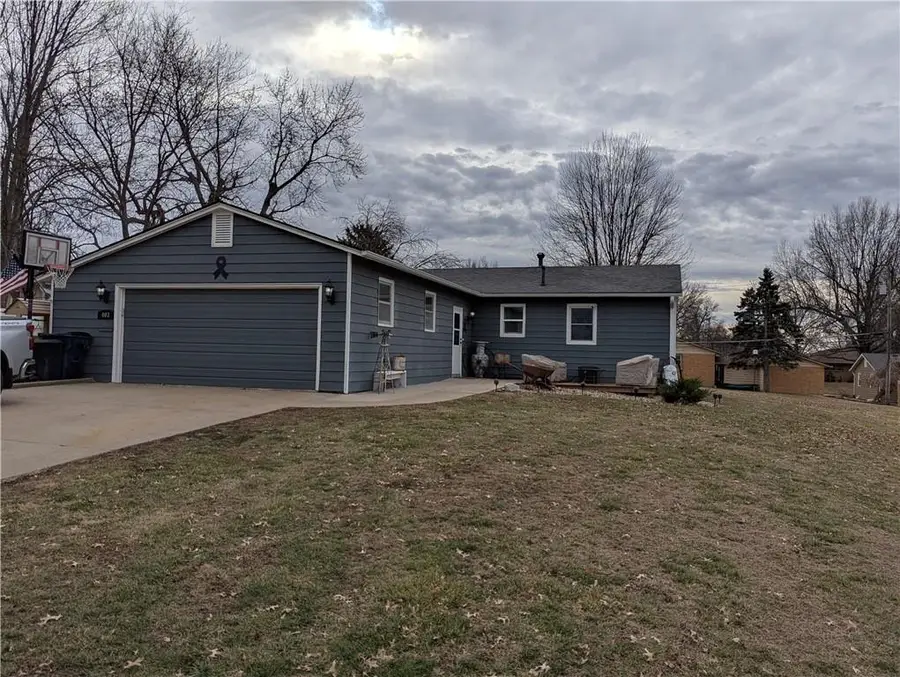 403 Minnehaha Street, Hiawatha, KS 66434 - Image #3