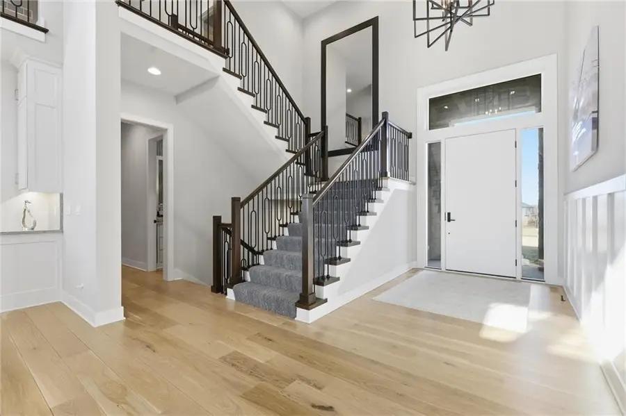 17021 Lucille Street, Overland Park, KS 66221 - Image #2