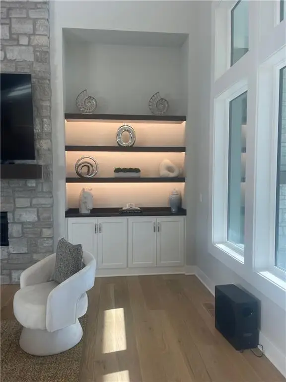 17021 Lucille Street, Overland Park, KS 66221 - Image #3