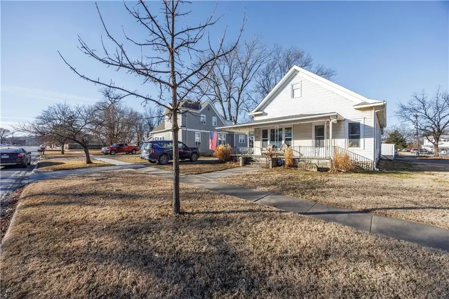 619 N 6th Street, Fredonia, KS 66736 - Image #2