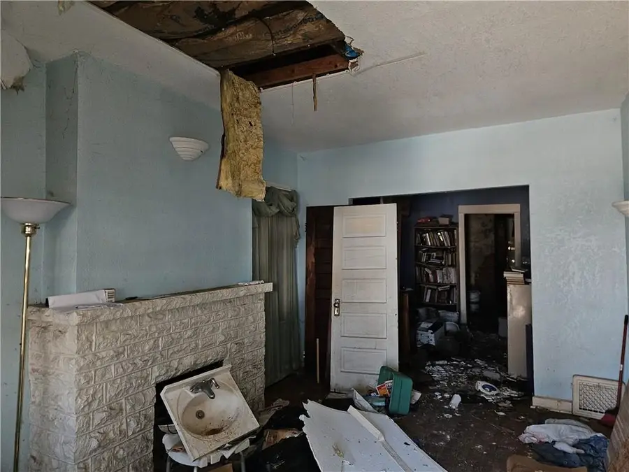 4520 Olive Street, Kansas City, MO 64130 - Image #2