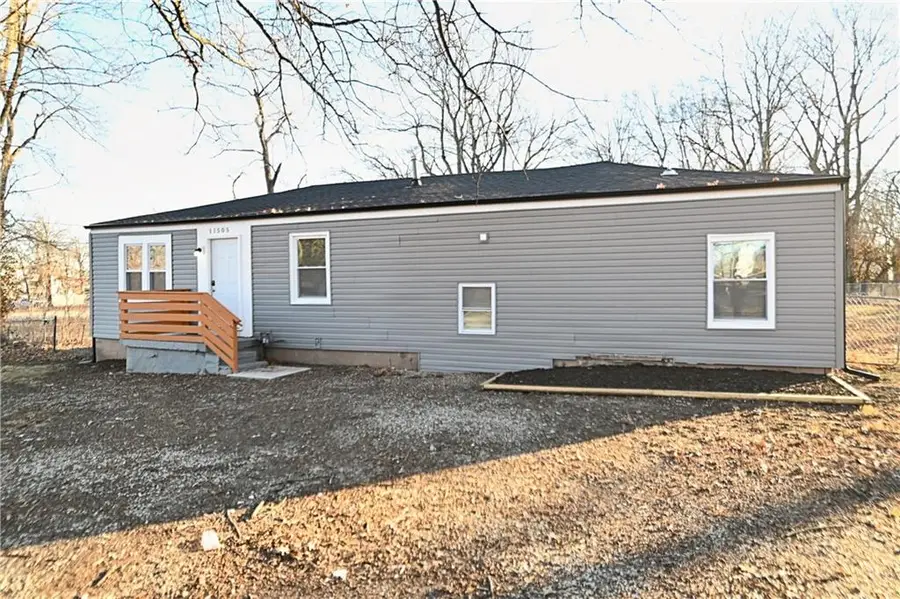 11505 Grandview Road, Kansas City, MO 64137 - Image #2