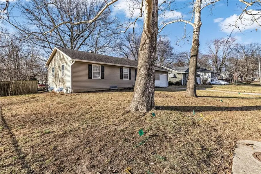 104 NW Walnut Street, Lees Summit, MO 64081 - Image #2