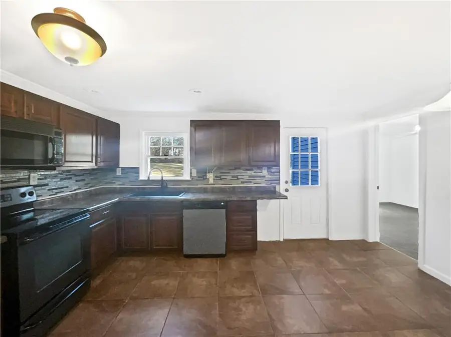 9314 E 68th Terrace, Raytown, MO 64133 - Image #2