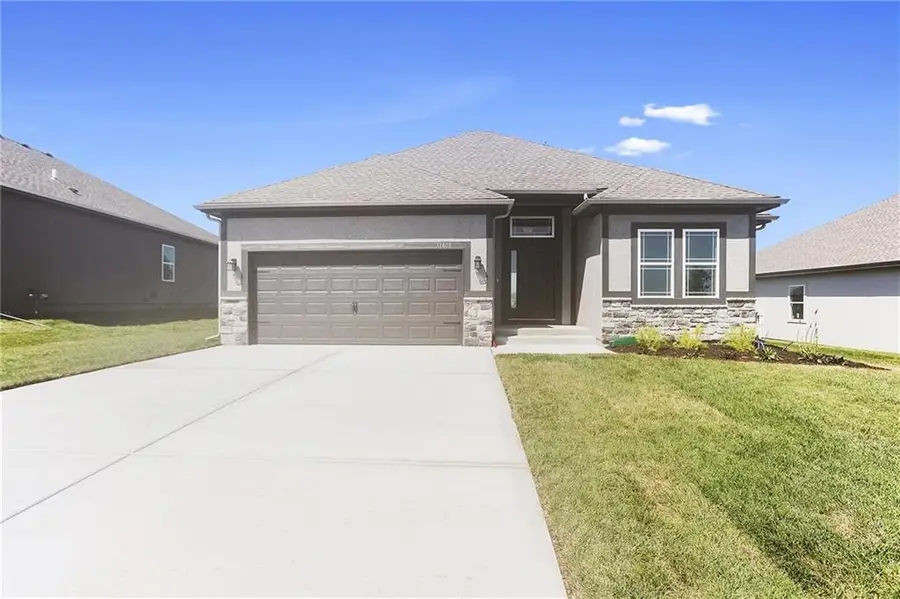 11460 N Auburndale Circle, Kansas City, MO 64157 - Image #2