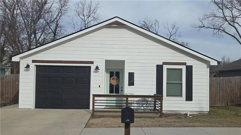 408 Lincoln Avenue, Osawatomie, KS 66064 - Image #1