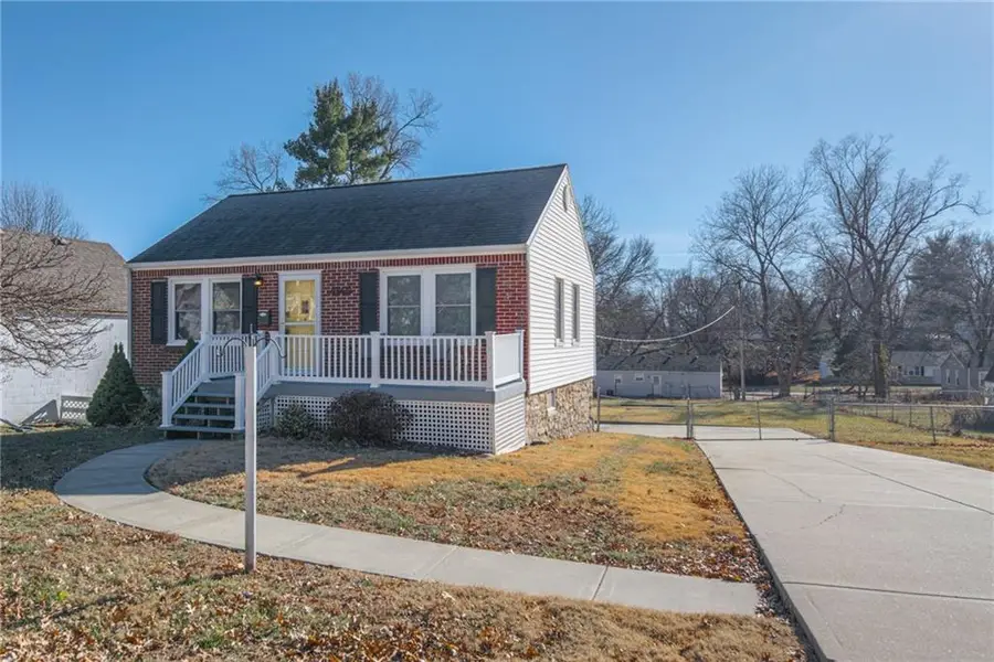 9405 E 68th Terrace, Raytown, MO 64133 - Image #2