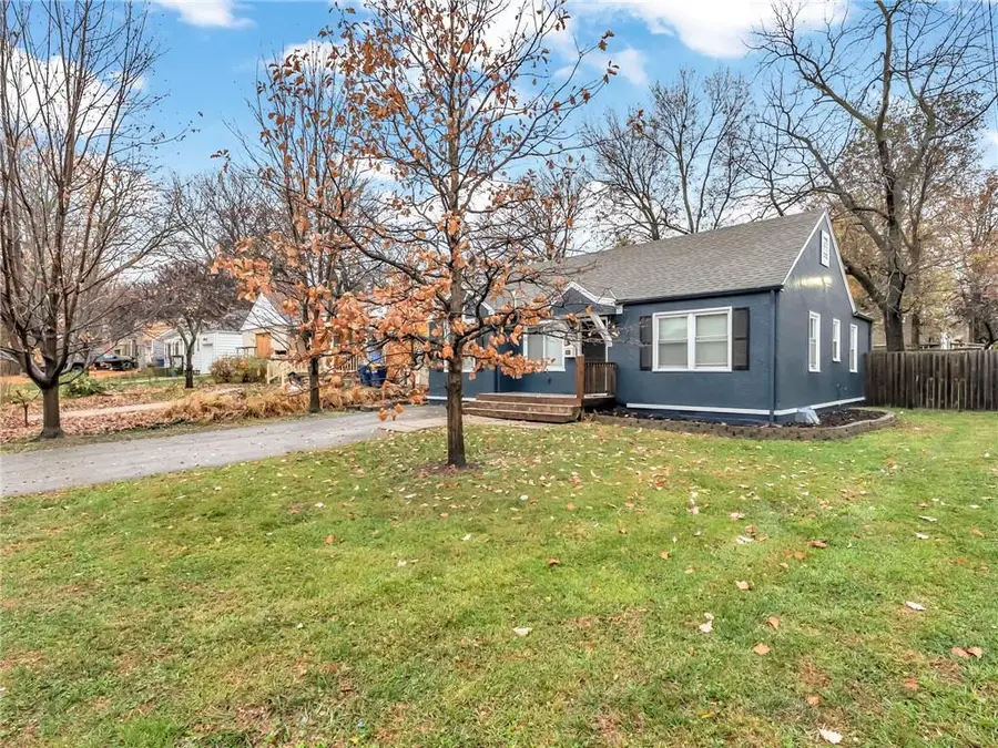 5700 Walmer Street, Mission, KS 66202 - Image #3