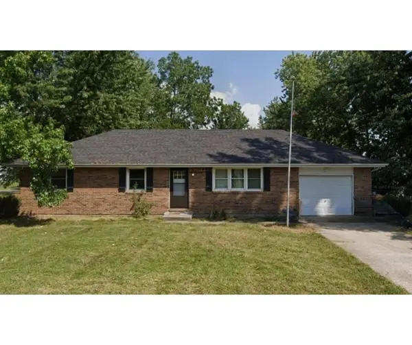 102 W 1st Street, Garden City, MO 64747