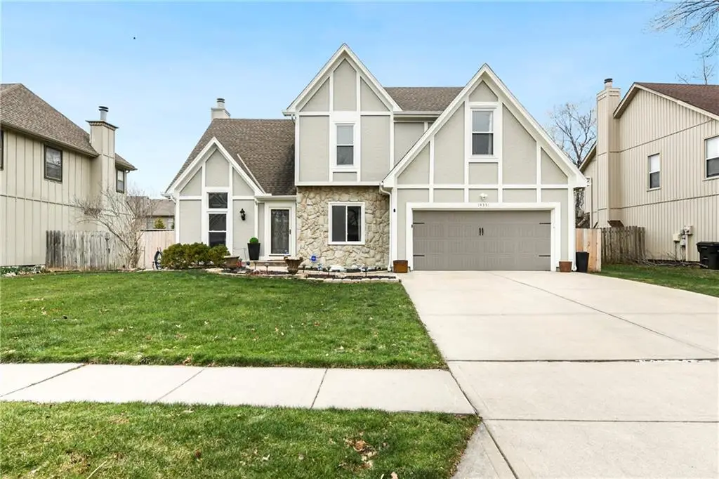 14331 S Kaw Drive, Olathe, KS 66062 - #1