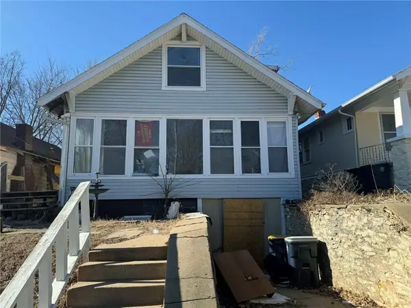 4930 Woodland Avenue, Kansas City, MO 64110