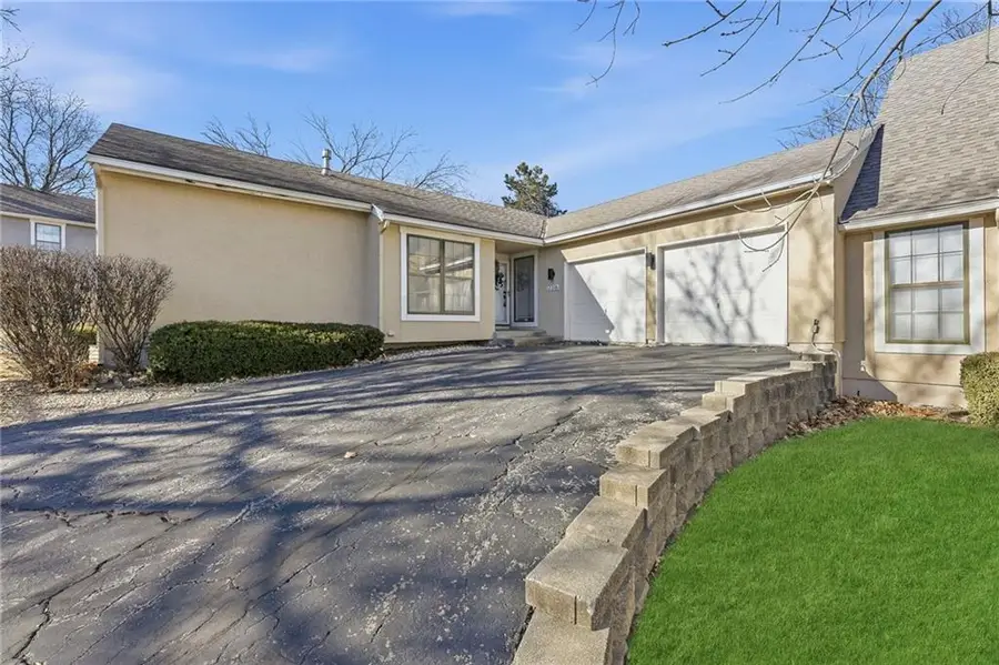 12316 W 107th Terrace, Overland Park, KS 66210 - Image #3