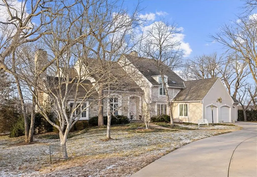 10580 S Glenview Lane, Olathe, KS 66061 - Image #1