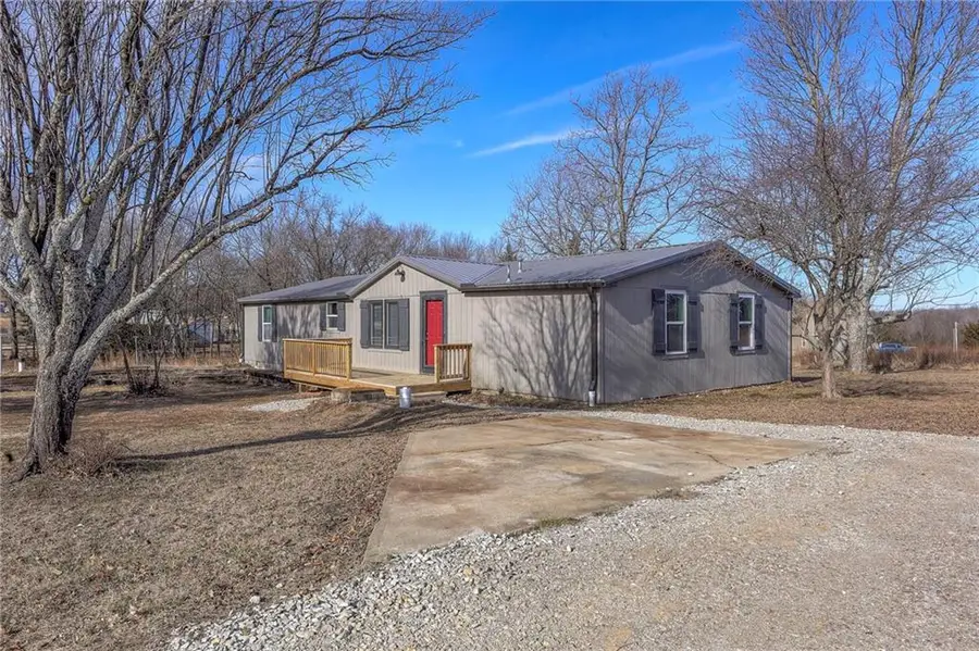 25 Newberry Drive, Linn Valley, KS 66040 - Image #3