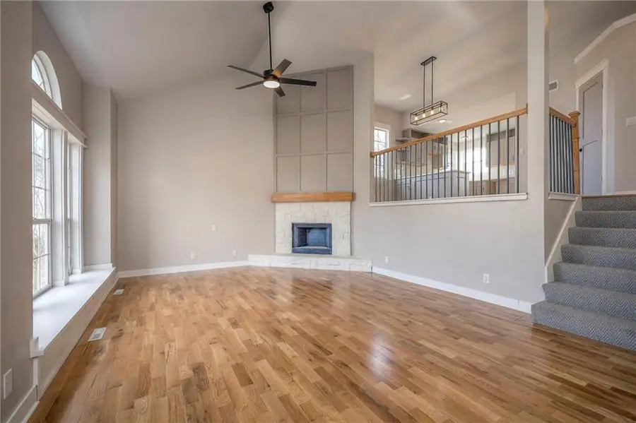 21811 W 51st Street, Shawnee, KS 66226 - #2