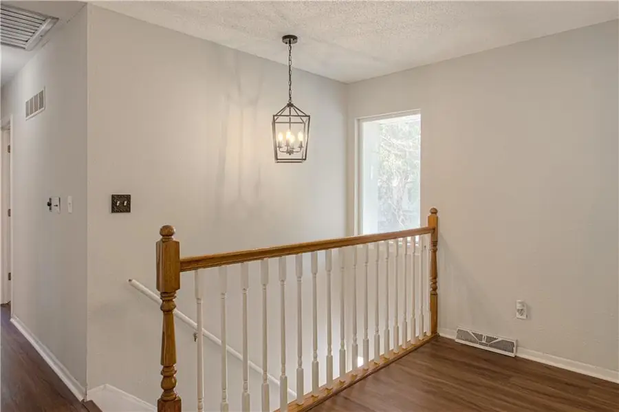 404 NE Castle Drive, Lees Summit, MO 64063 - Image #2