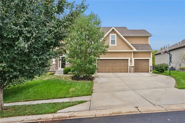 2210 NE 111th Street, Kansas City, MO 64155