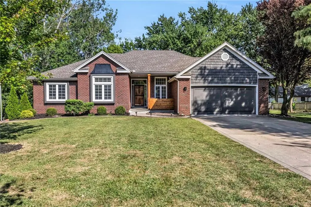 7803 NW Lynns Lane, Weatherby Lake, MO 64152 - Image #1