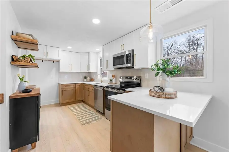 5435 Flint Street, Shawnee, KS 66203 - Image #3