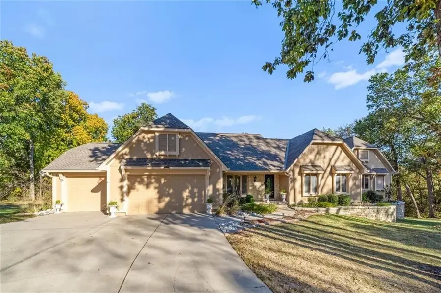 26104 E 99th Street, Lees Summit, MO 64086 - Image #2