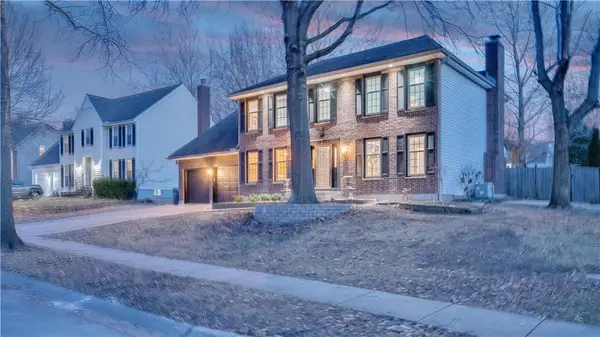 13709 S Edinburgh Street, Olathe, KS 66062