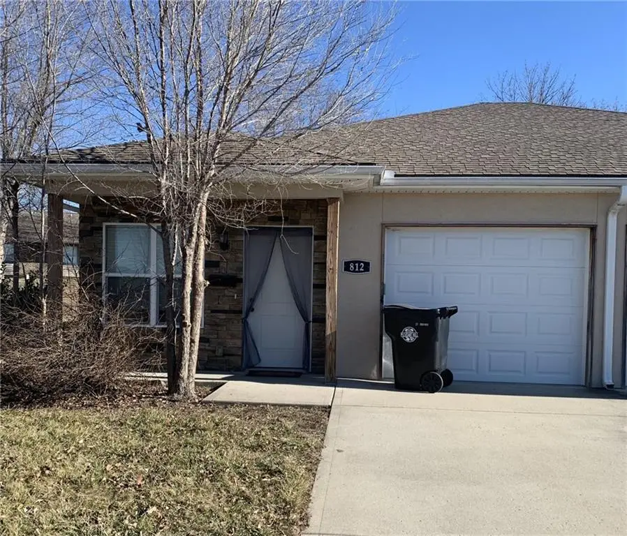 812 Riffle Drive, Pleasant Hill, MO 64080 - Image #1