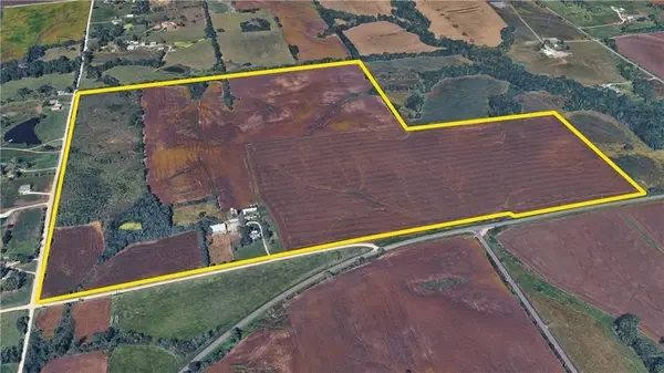 17210 Hemphill Road, Bonner Springs, KS 66012