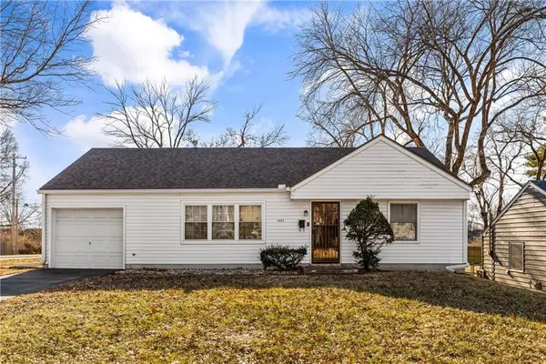 7657 High Drive, Prairie Village, KS 66208