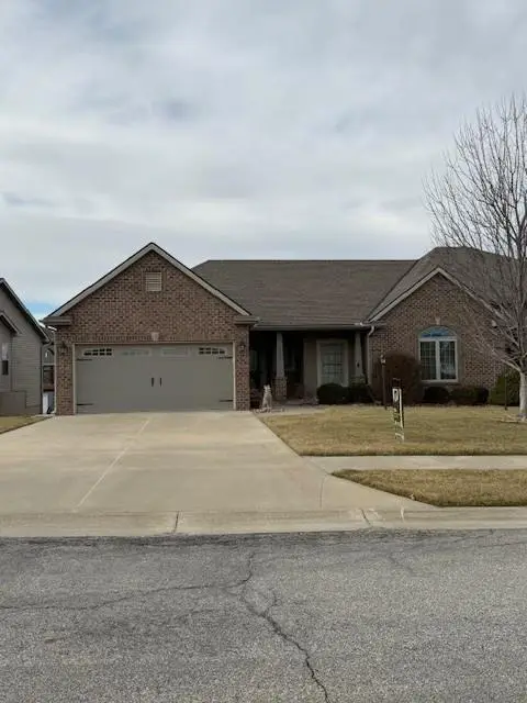 4504 Stonebridge Drive W, Saint Joseph, MO 64505 - Image #1