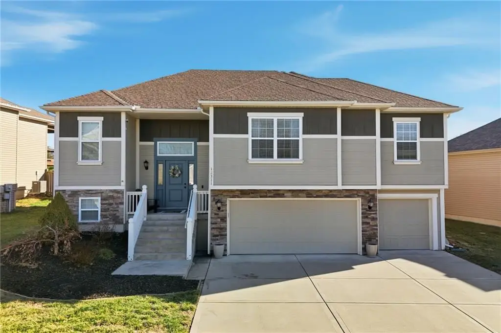 12311 N Wayne Avenue, Kansas City, MO 64165 - Image #1