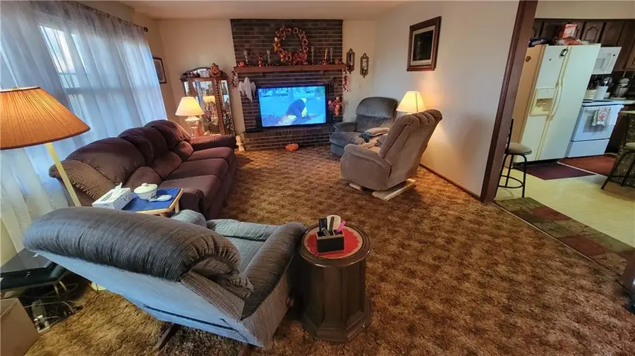 35333 W 287th Street, Paola, KS 66071 - Image #2