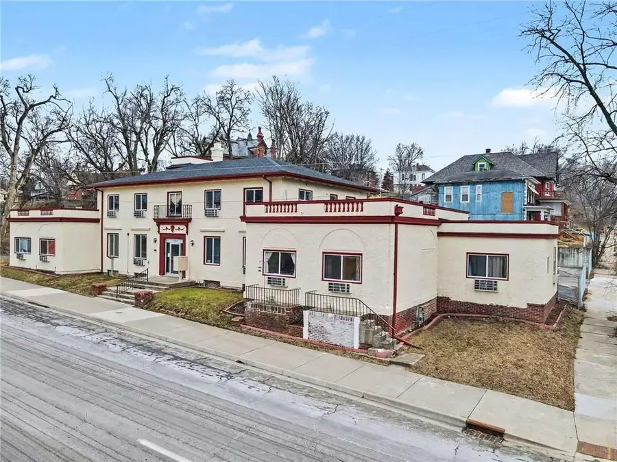 1302 Faraon Street, Saint Joseph, MO 64501 - #2