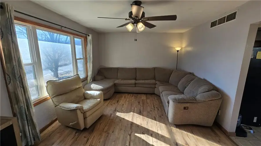 603 E James Road, Gallatin, MO 64640 - Image #2