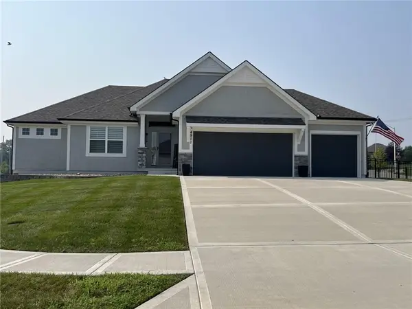 10513 N Wayne Avenue, Kansas City, MO 64155