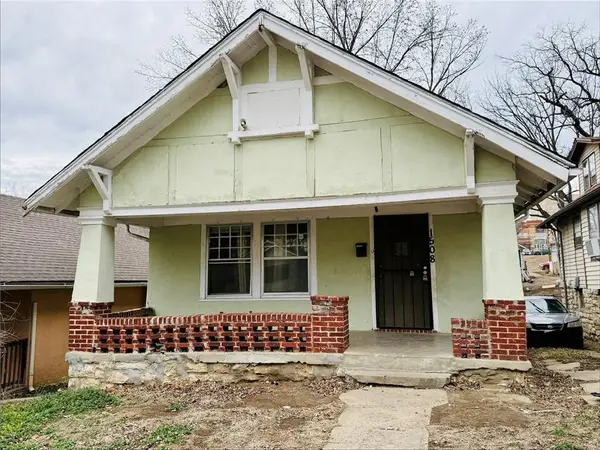 1508 E 49th Terrace, Kansas City, MO 64110