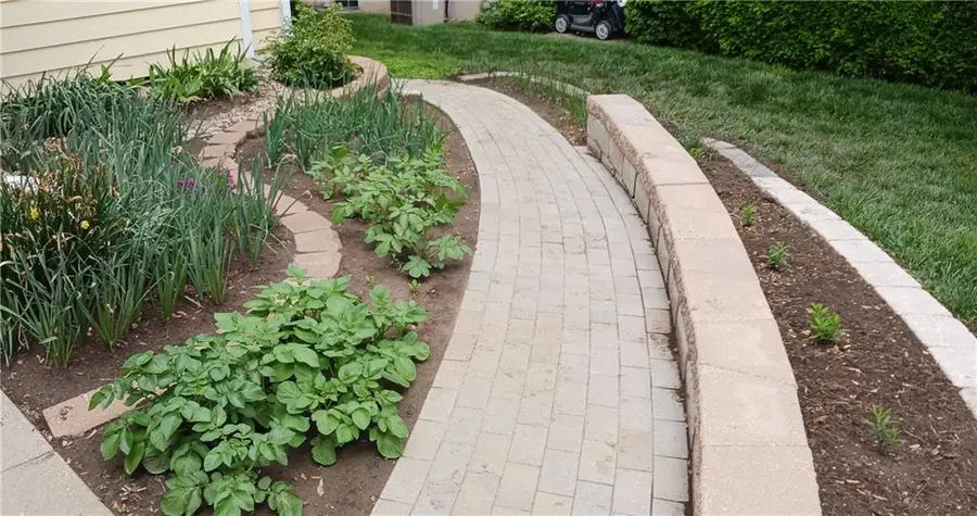 1112 Grove Street, Baldwin City, KS 66006 - Image #3